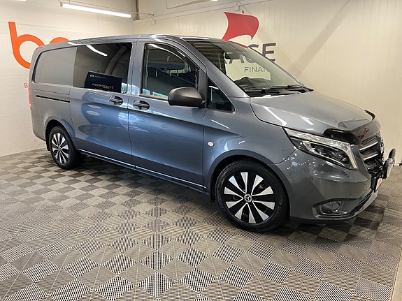 Mercedes-Benz Vito 3 of 5