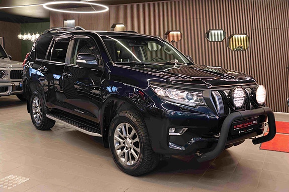 Toyota Land Cruiser 3 of 5