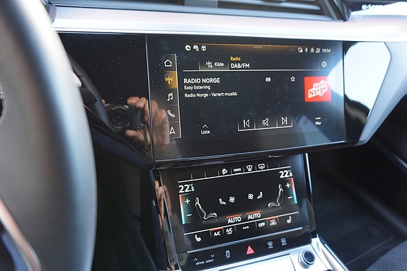 Audi e-tron Sportback 12 of 19