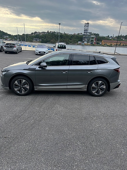 Skoda Enyaq 4 of 5