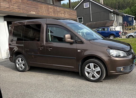 Volkswagen Caddy 2 of 5