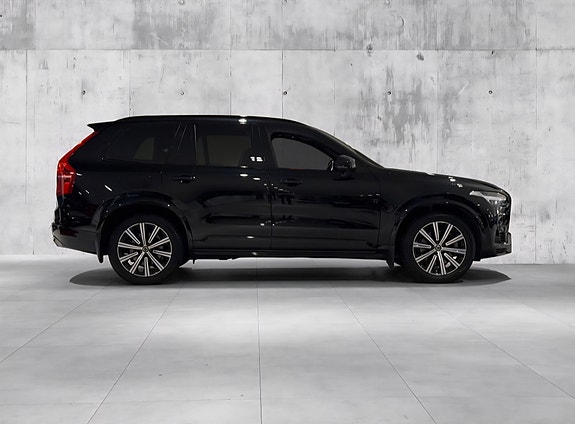 Volvo XC90 3 of 5