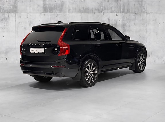 Volvo XC90 4 of 5