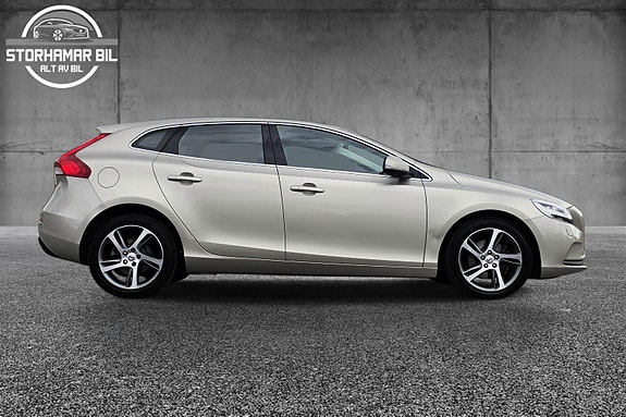 Volvo V40 5 of 5