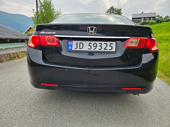 Honda Accord 12 of 22
