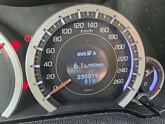 Honda Accord 2 of 22