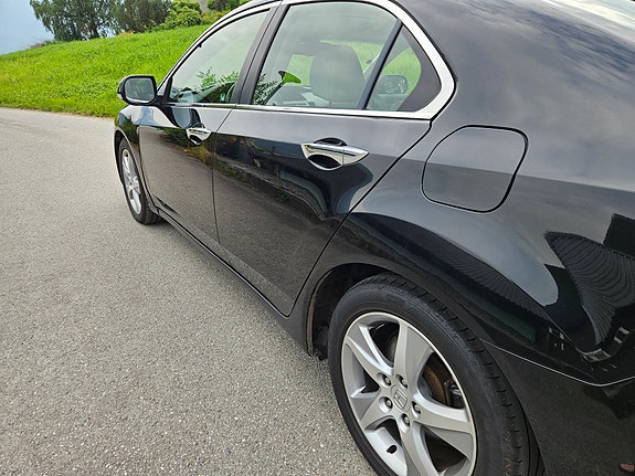 Honda Accord 22 of 22
