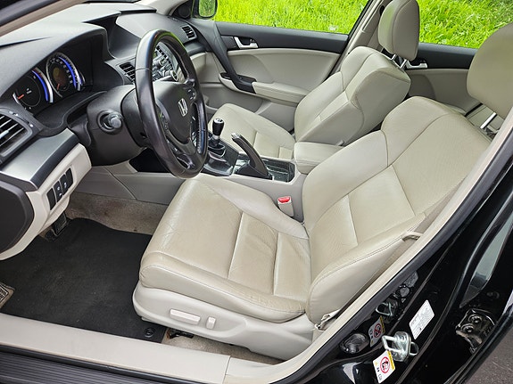 Honda Accord 5 of 22