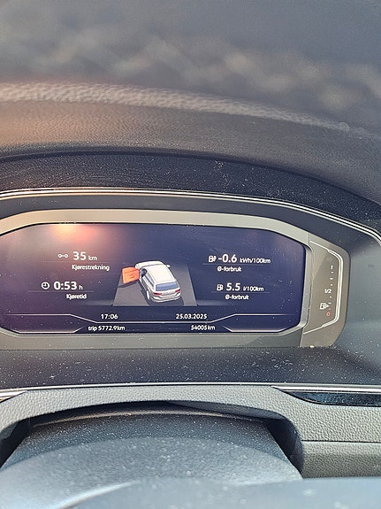 Volkswagen Passat 4 of 5
