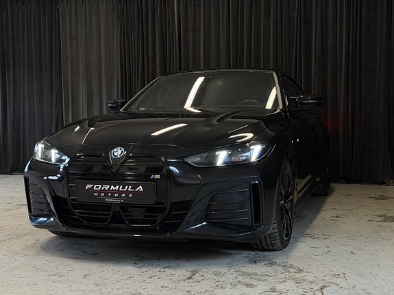 BMW i4 3 of 5