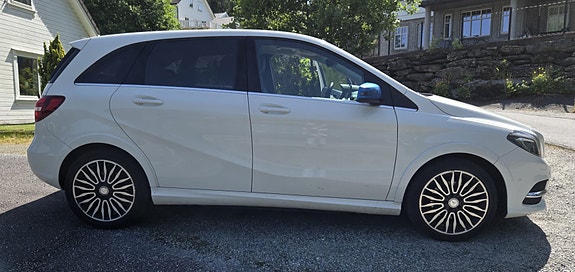Mercedes-Benz B-Electric 5 of 5