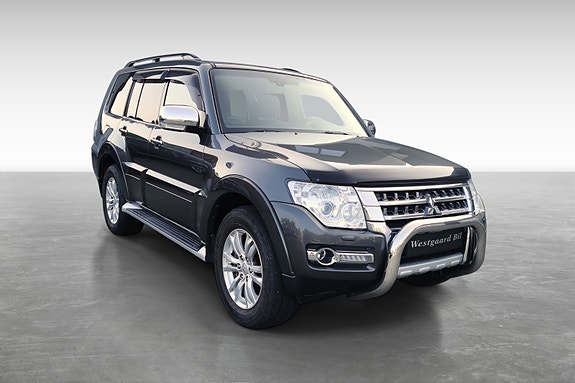 Mitsubishi Pajero 4 of 5