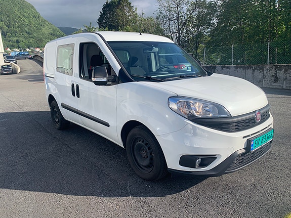 Fiat Doblo 2 of 5