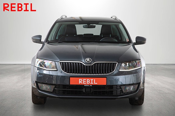Skoda Octavia 3 of 5