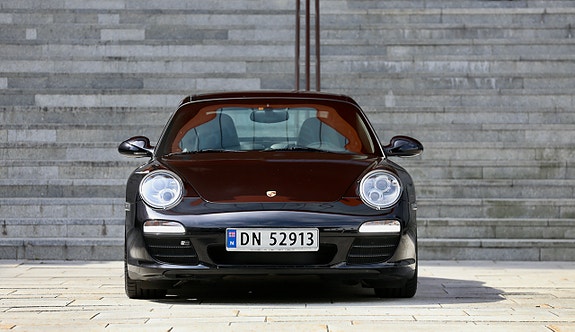 Porsche 911 3 of 5