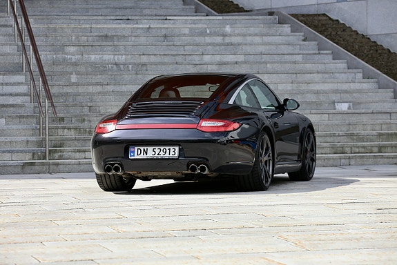 Porsche 911 5 of 5