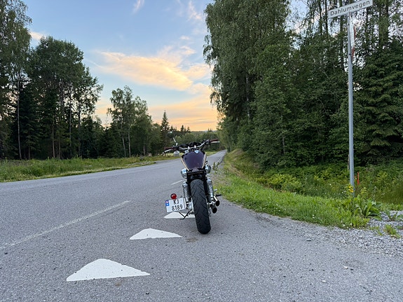 Yamaha XV 750 Virago 2 of 5
