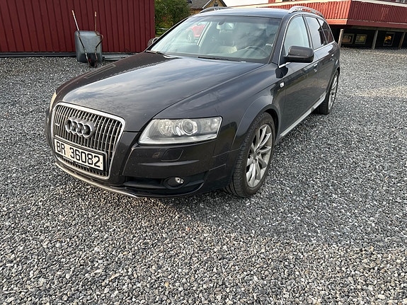 Audi A6 allroad 2 of 5