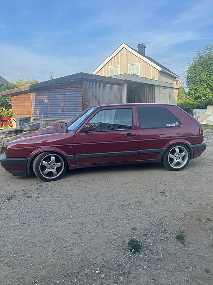 Volkswagen Golf II 2 of 5