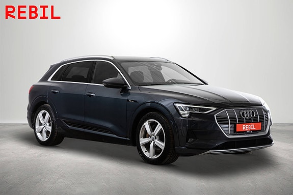 Audi e-tron 4 of 5
