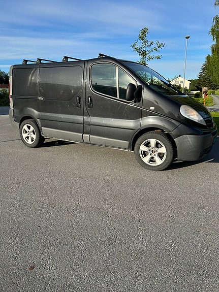 Nissan Primastar 2 of 5