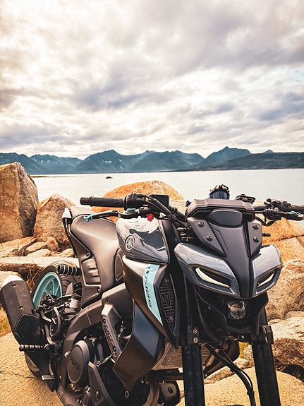 Yamaha MT-125 2 of 30