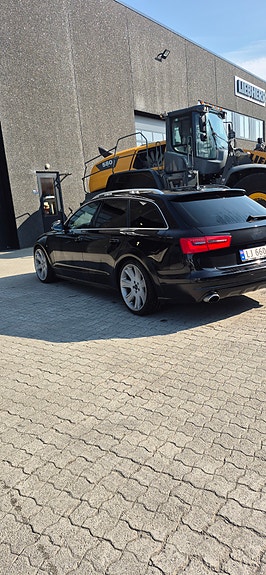 Audi A6 allroad 4 of 5