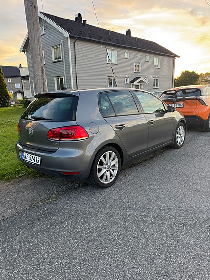 Volkswagen Golf VI 4 of 5