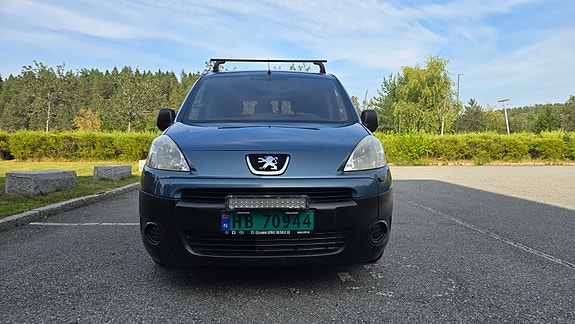 Peugeot Partner 2 of 5