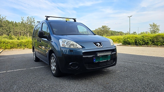 Peugeot Partner 3 of 5