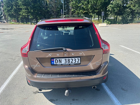Volvo XC60 4 of 15