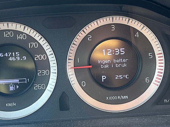 Volvo XC60 5 of 15