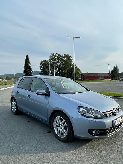 Volkswagen Golf VI 2 of 5
