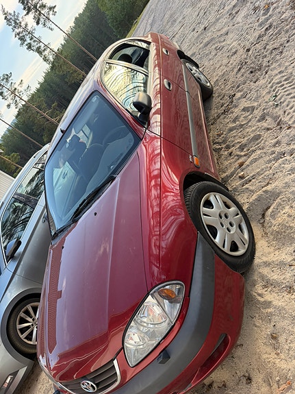 Toyota Avensis 3 of 5