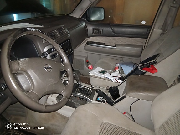 Nissan Patrol 12 of 17