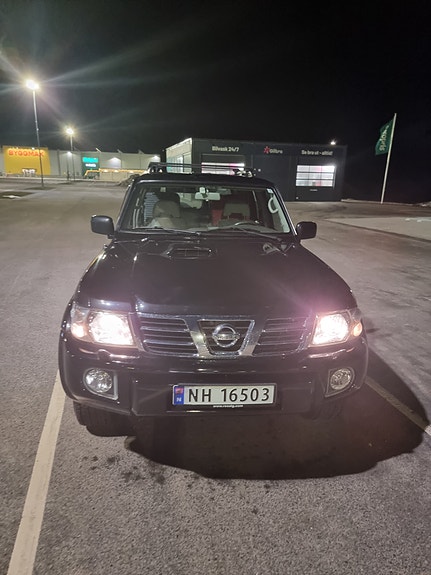 Nissan Patrol 16 of 17