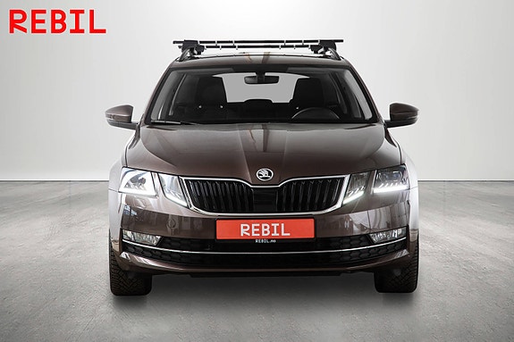 Skoda Octavia 3 of 5
