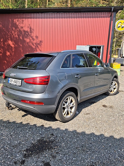 Audi Q3 4 of 9