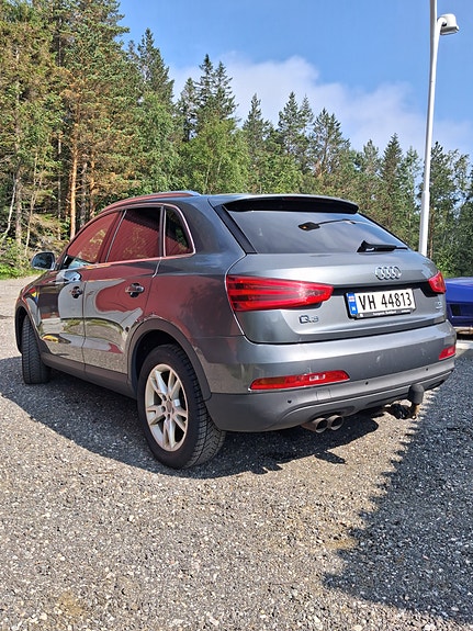 Audi Q3 3 of 9