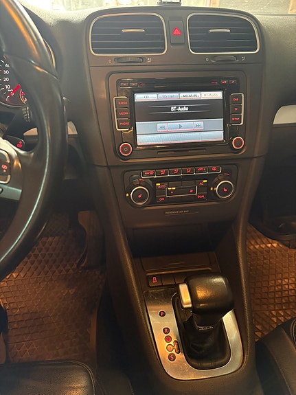 Volkswagen Golf VI 13 of 19