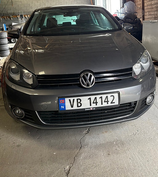 Volkswagen Golf VI 2 of 5