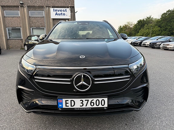 Mercedes-Benz EQA300 3 of 5