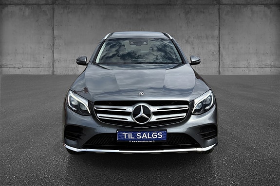 Mercedes-Benz GLC350 e 2 of 5