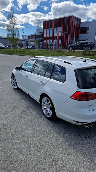 Volkswagen Golf VII 4 of 5