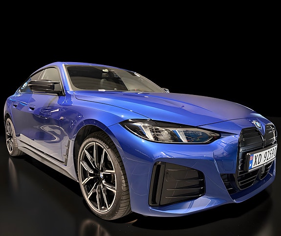 BMW i4 2 of 5