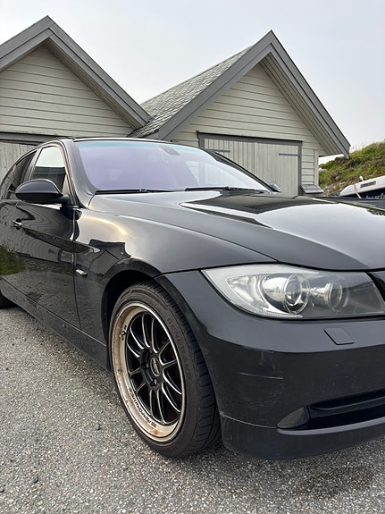 BMW 320d 5 of 5