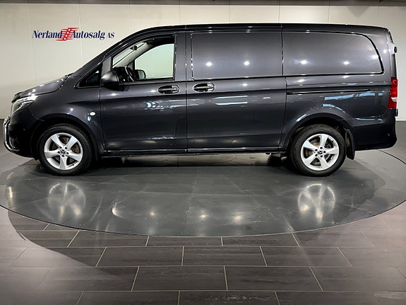 Mercedes-Benz Vito 119 3 of 5