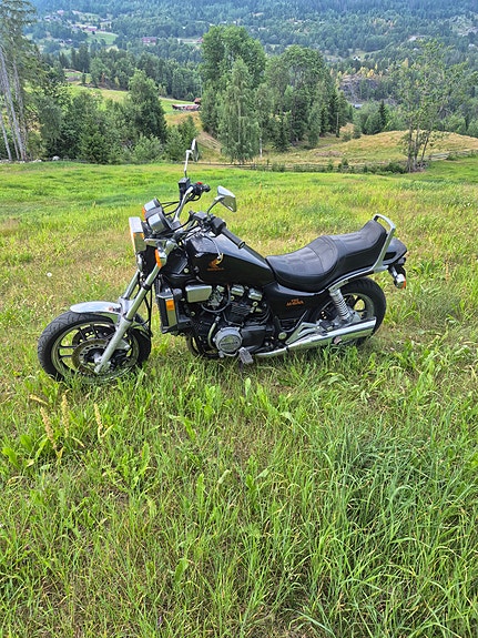 Honda V65 MAGNA 4 of 5