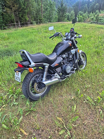 Honda V65 MAGNA 2 of 5