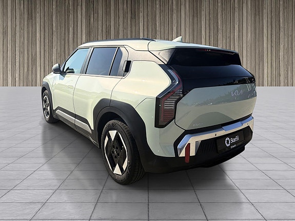 Kia EV3 7 of 12
